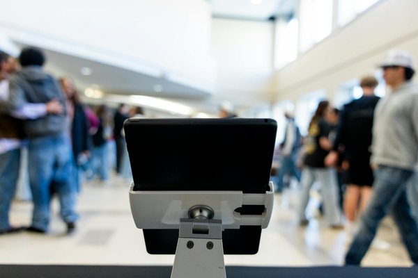 Exploring the Advantages of Neural Networks for Real-Time Object Recognition in Augmented Reality Games